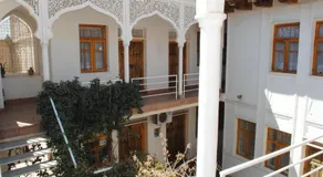 Emir - Image 3