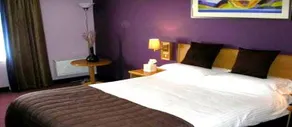 Crowwood Hotel and Alba Restaurant - Image 4