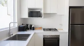 Charming 3BR Glebe Terrace with Courtyard - Walk to Fish Market - Image 4