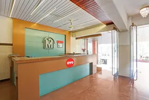OYO Flagship Martin's Inn Guest House - Image 2