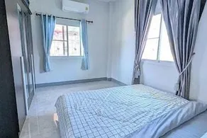 3-Bedroom Chiang Mai House with Parking & Garden - Image 1