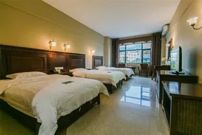 Yifang Hotel - Image 5