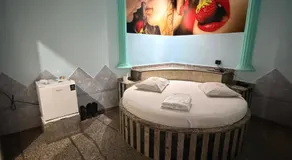 Motel Plaisir - Image 2