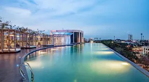 Zulanie Suite Troika Residence, SPACIOUS AND COZY WITH POOL, Free Wifi & Netflix in Golden Triangle of Kota Bharu - Image 2