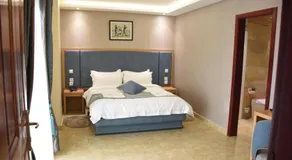 Hotel Royal Palace - Image 2