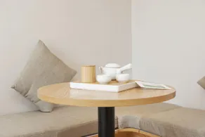 Home Inn - Image 2