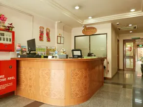 Amrise Hotel - Image 3