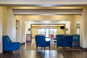 Spark by Hilton Cave City - Image 3