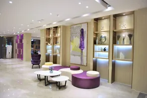 Lavande Hotels·Zhuhai Gongbei Port Fuhuali - Image 2