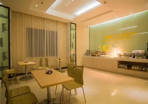 City Comfort Inn Hechi Nandan - Image 2