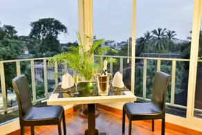 Sky View Hotel - Image 4