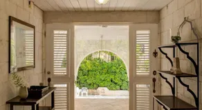 Tantalus Villa - Image 4