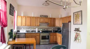 Elegant and Comfortable Stay - Image 5
