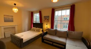 Vauxhall Stay - Image 5