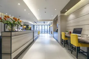 Home Inn Plus Ningbo Laowaitan Tianyi Square - Image 3