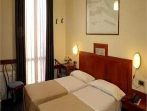 Hotel Centrale Byron - Image 4