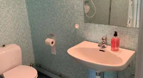 Bo på Bigård Eke Gamla Skola - Image 2
