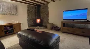 Granary Barn A Rural Retreat - Private Hot Tub - Image 5