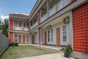 RedDoorz Syariah near Universitas Tidar Magelang - Image 3