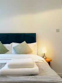 Edinburgh City Center B&B - Image 2