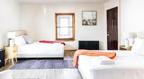 Charming 2 Bedroom Apartment Near NYC, Metlife Stadium - Image 2