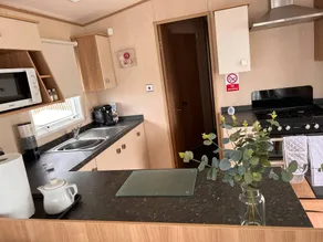 Peaceful Whitley Bay Getaway with Shared Indoor Pool - Image 5