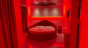 Damore Suite - Image 2