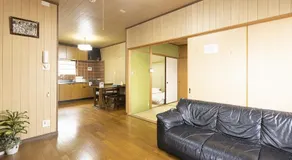 Guest House Shine Bright - Image 2