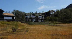 New, Mountain paradise, biking, alpine touring, skiing in & out - Image 3