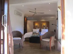 Afrikhaya Guest House - Image 2