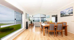 Meridian Beachside Apartments - Image 3