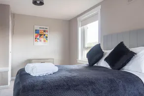 Beth House - Image 2