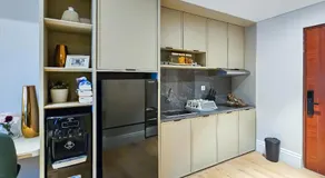 Apartment Roseville SOHO & Suites by Nagisa Bali - Image 5