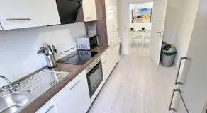 TOP Monteurwohnung mit Balkon, 5 Zimmer, voll ausgestattet, Wäsche inklusive, kostenfreier Parkplatz und WLAN - IL01 - Image 4