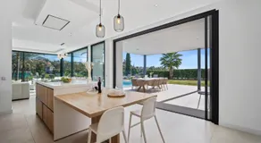 Villa Sandie Front Golf Cinema Room Sauna Jacuzzi Kids Playground - Image 5