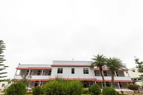 OYO Debut Hotels And Resorts - Image 3