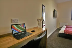 Central Hotel Gloucester - Image 4