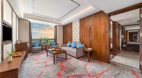 Lijiang Riverside Luxury Hotel, Guilin - Image 2