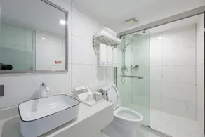 复式LOFT家庭房带【5分钟到海边 ，出门美食街，】 - Image 2