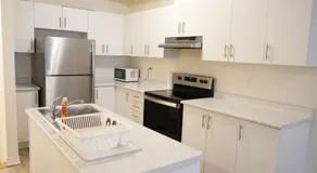 Upscale 3BR Getaway - Close to Niagara Falls - Image 3