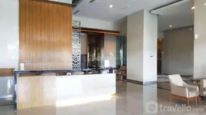Spacious 3BR at Kemang Village Apartment By Travelio - Image 4