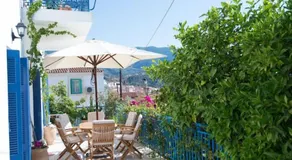 Aquarella-stylish veranda apartment in centre of Poros town - Image 4