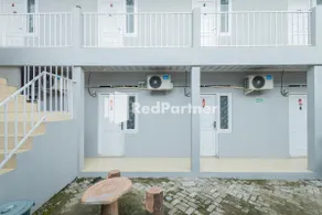 Atiq Homestay Syariah Mitra RedDoorz - Image 4