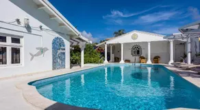 Sunflower Villa Studios - Image 2
