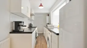 Grimsby City Centre stay - Image 2