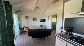 Moemiti - Image 3
