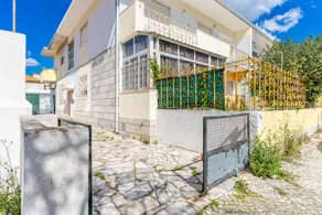 Caparica Poshtel - Image 2