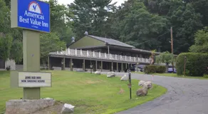 Mount Holyoke Inn - Image 2
