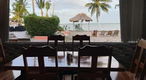 Sunshine View Hotel and Restaurant - Image 2