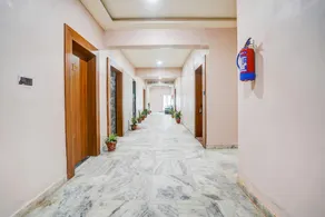 Super OYO Collection O Ratan Lal Nagar - Image 3